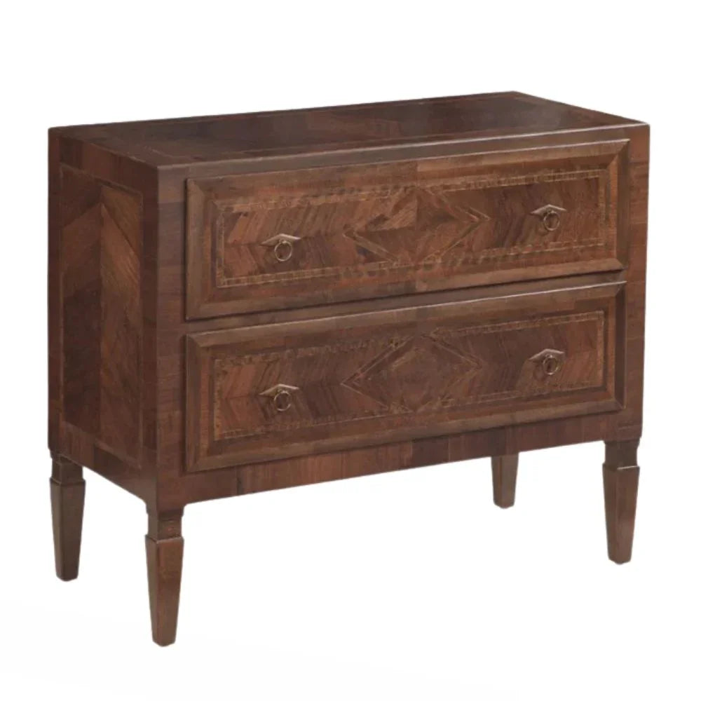 Coffre en noyer incrusté de diamants