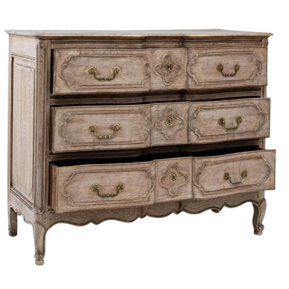 Commode ancienne en chêne belge, vers 1820