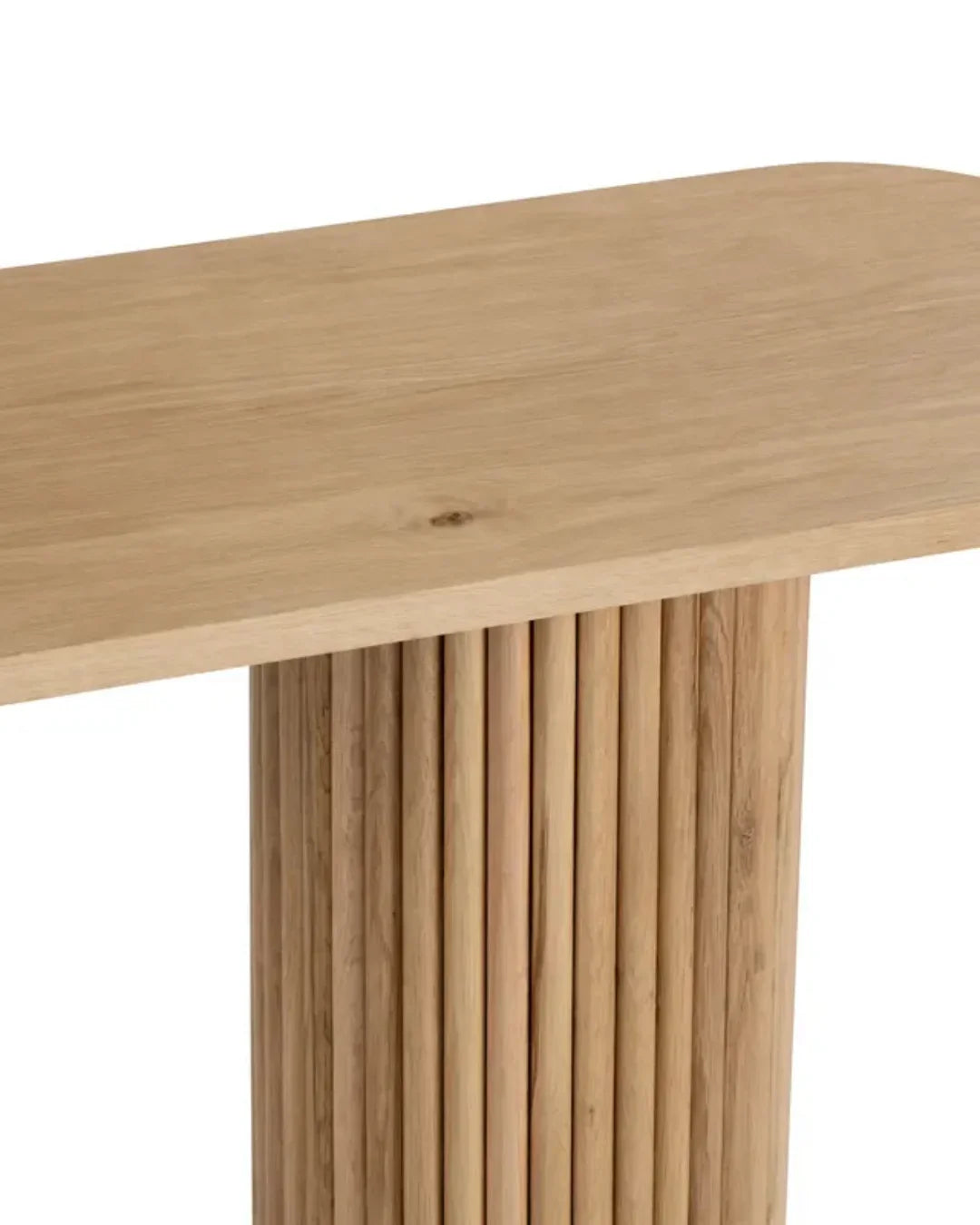 Console en bois à piédestal cannelé de style transitionnel