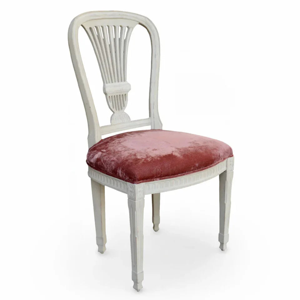 Chaise d'appoint romantique à dossier éventail