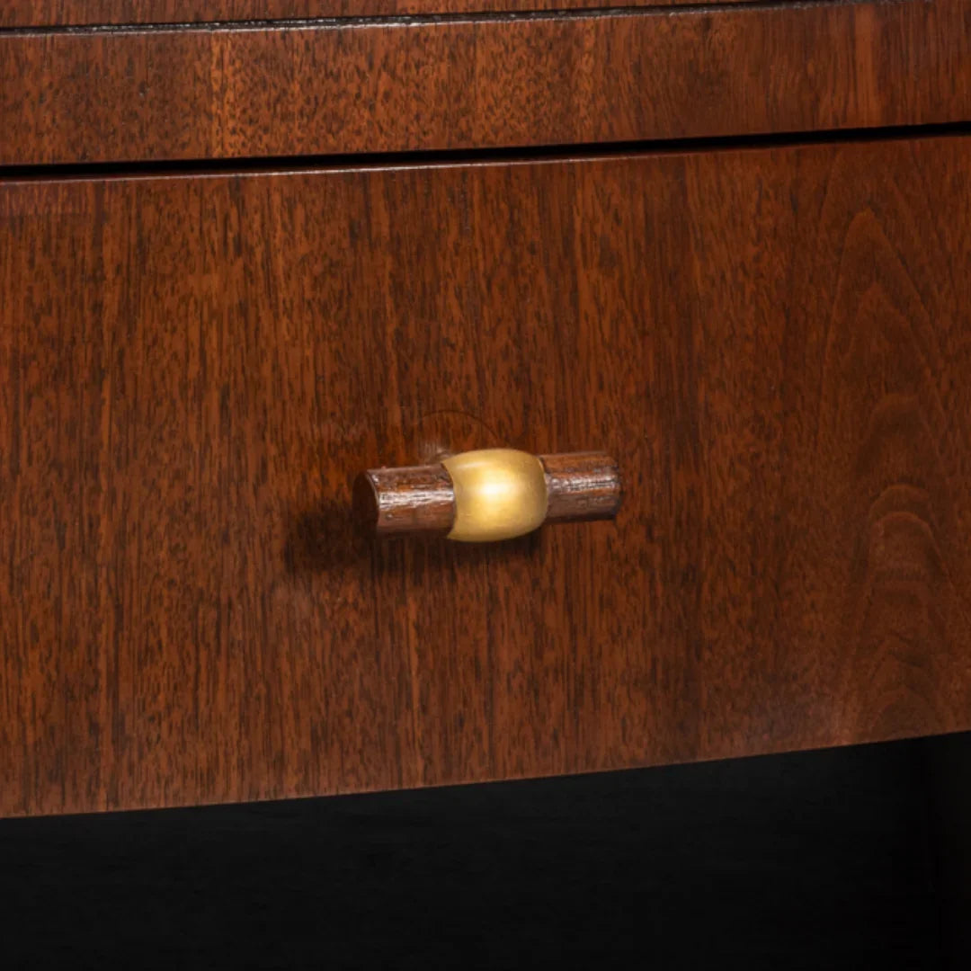 Table basse ronde en noyer foncé