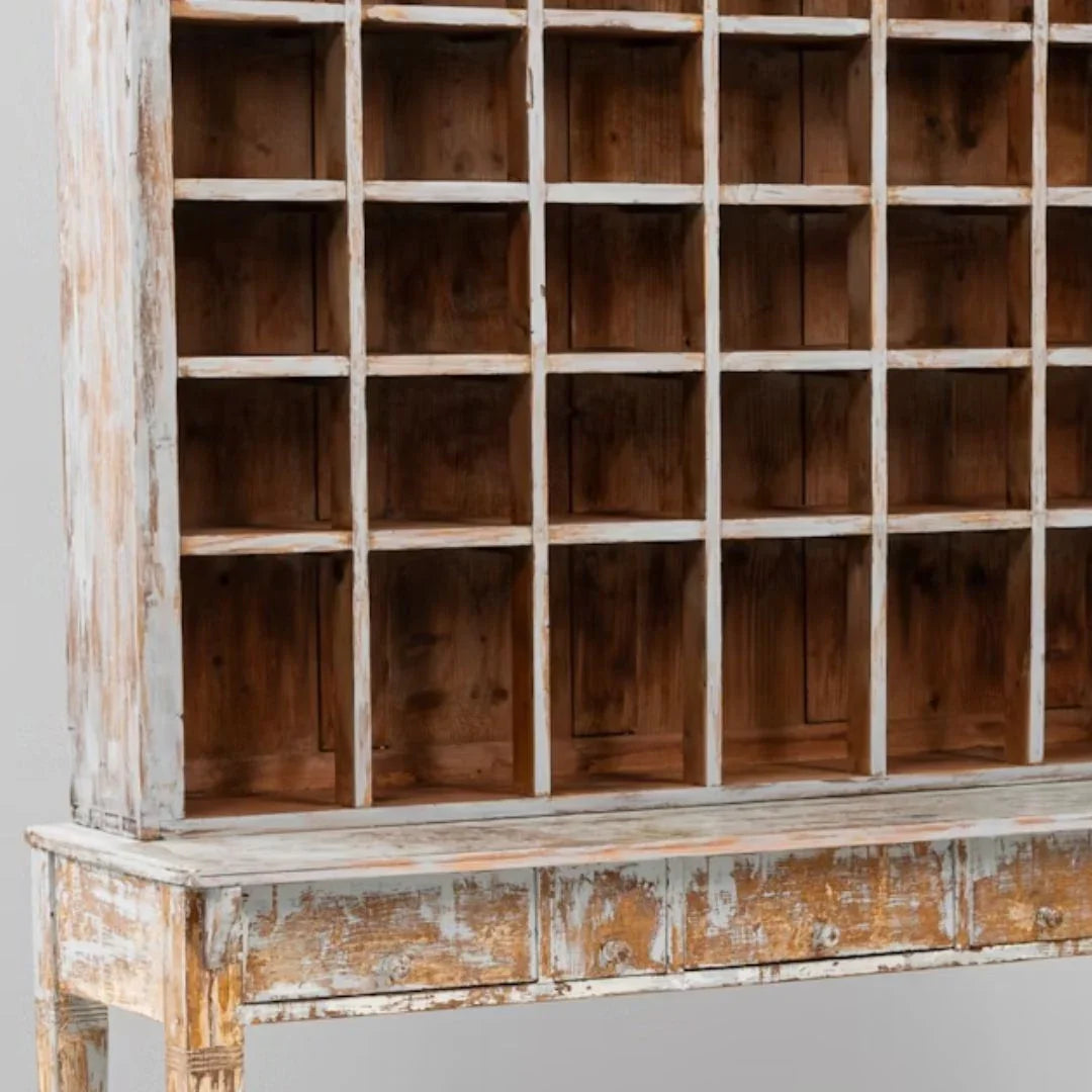 Armoire d'apothicaire rustique française ancienne, vers 1870