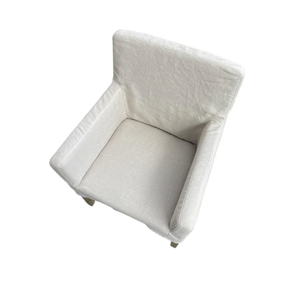 Fauteuil de salle à manger recouvert de lin écru