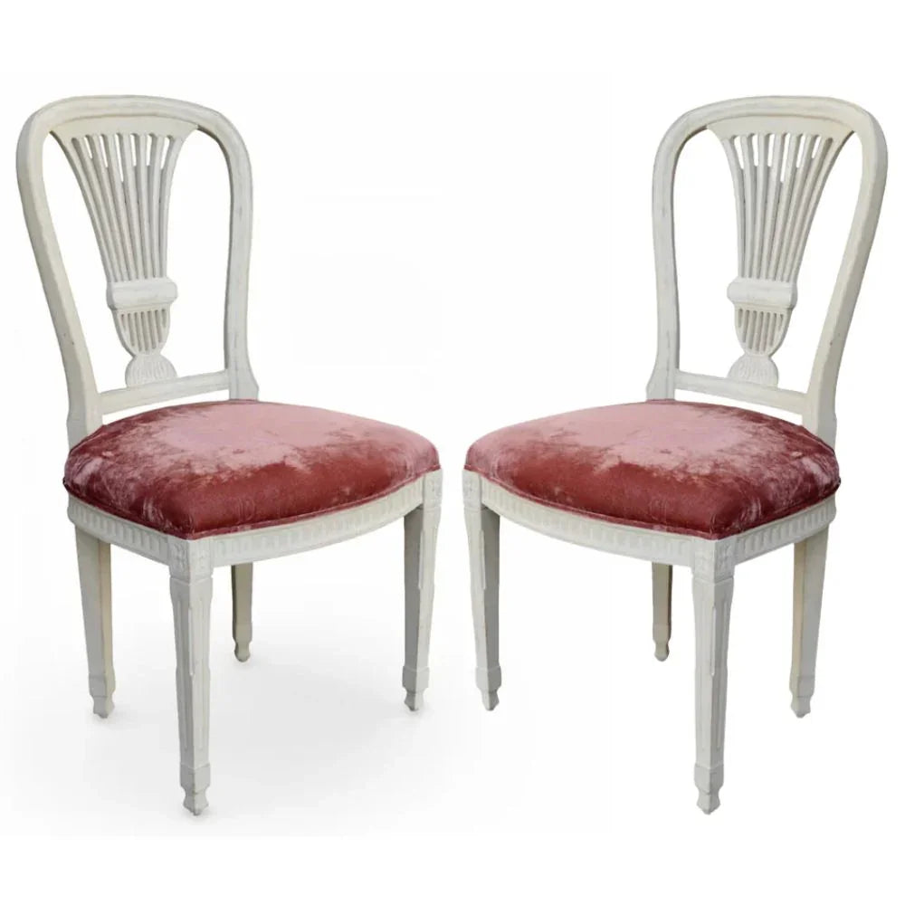 Chaise d'appoint romantique à dossier éventail