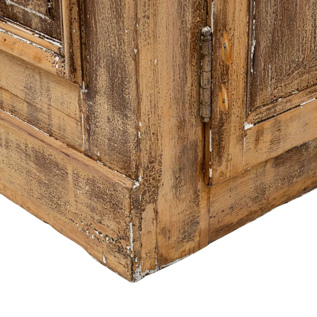 Buffet en bois patiné brun français, vers 1850