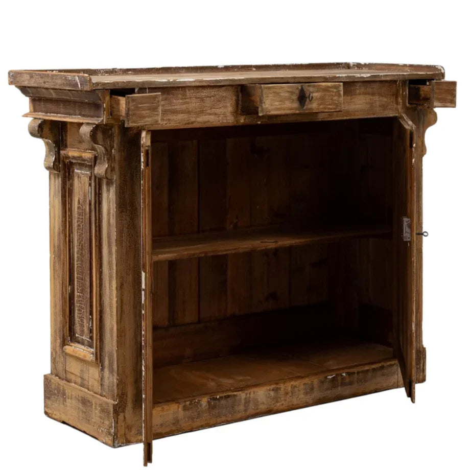 Buffet en bois patiné brun français, vers 1850
