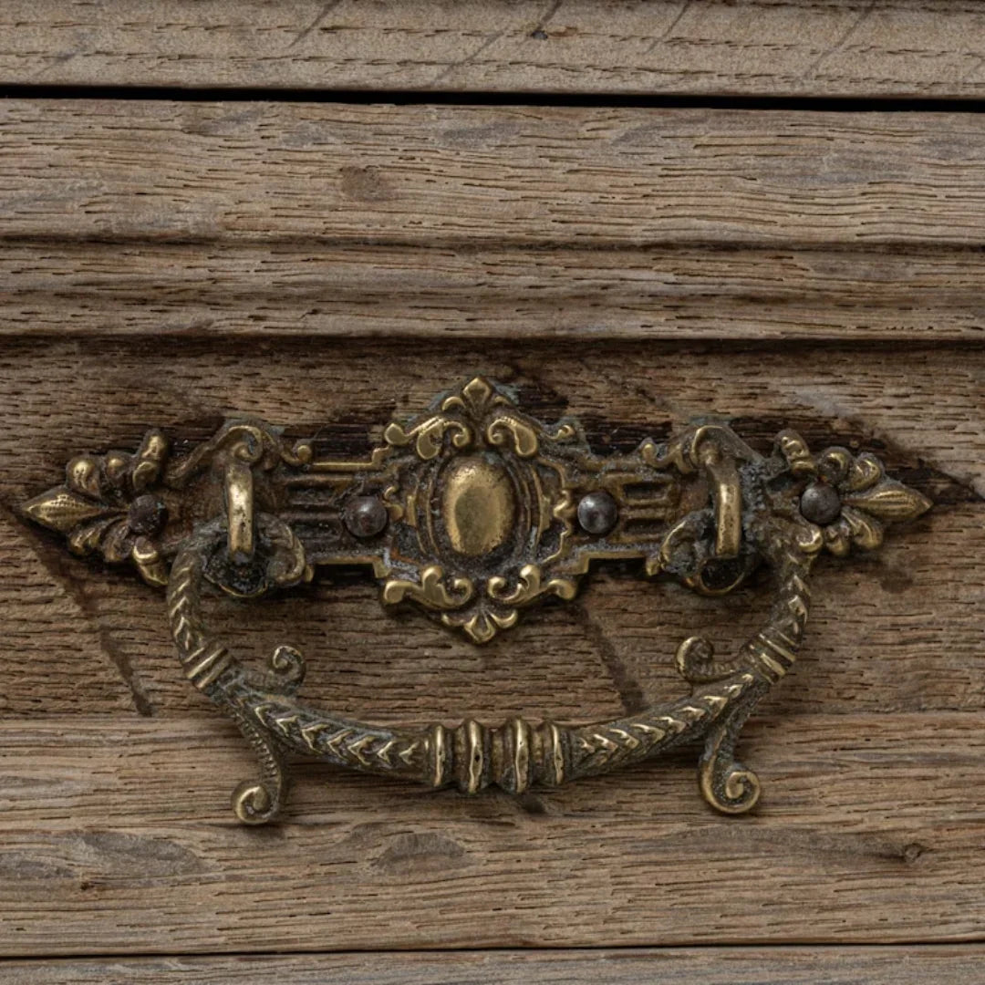 Buffet de style campagnard français avec plateau en marbre blanc, vers 1870