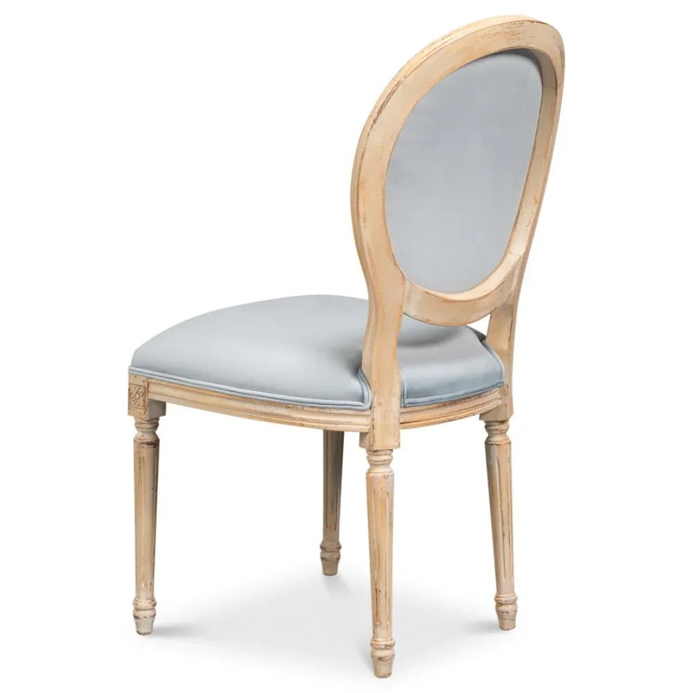 Paire de chaises de salle à manger à médaillon en velours bleu clair