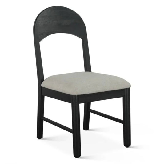 Chaise de salle à manger moderne noire à dossier arrondi
