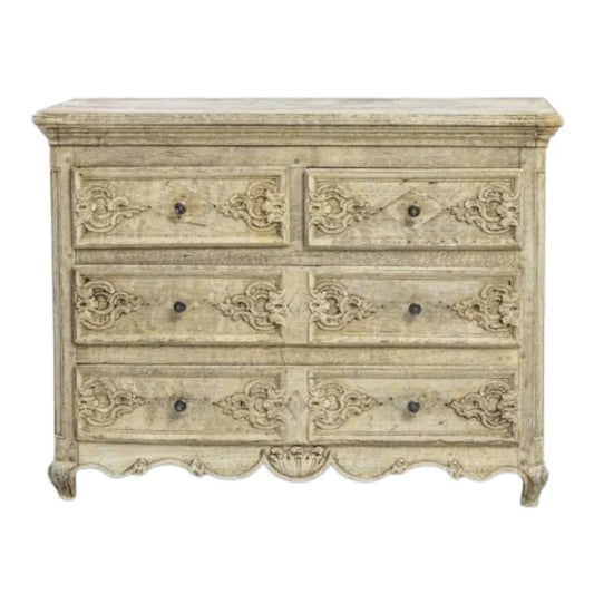 Coffre en chêne finement sculpté, de style français, vers 1850