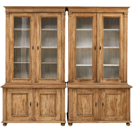 Paire de vitrines rustiques européennes à façade en verre, vers 1870