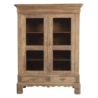Armoire rustique en bois avec porte en treillis, vers 1880