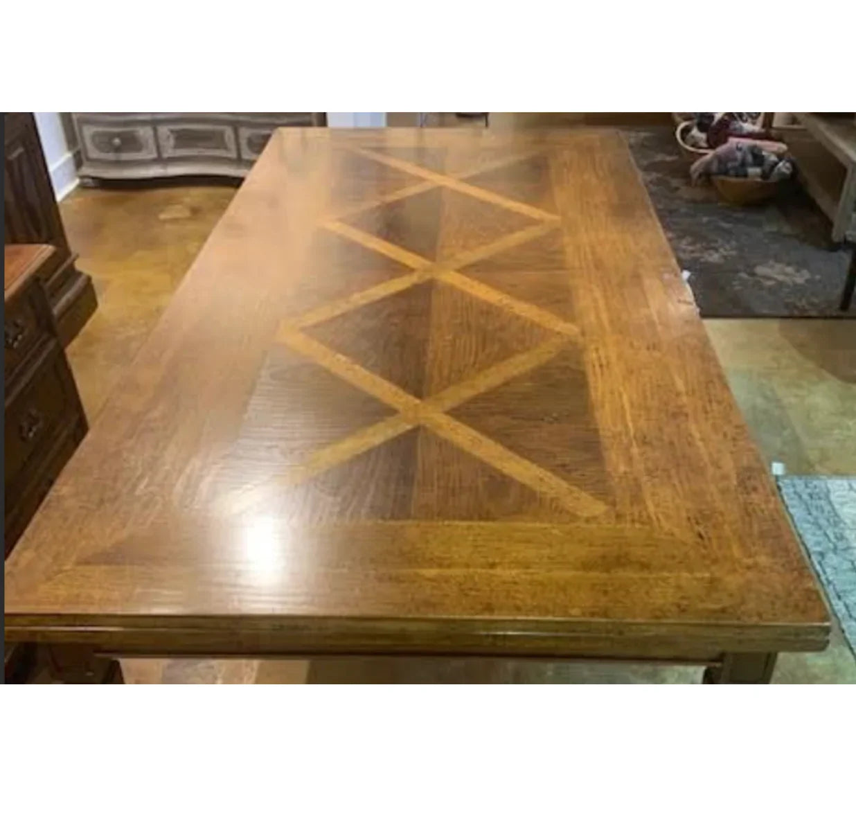 Table de salle à manger française extensible avec plateau en parquet