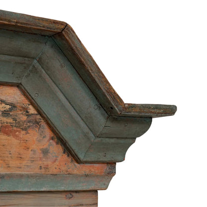 Armoire d'été à motifs floraux suédois, vers 1900