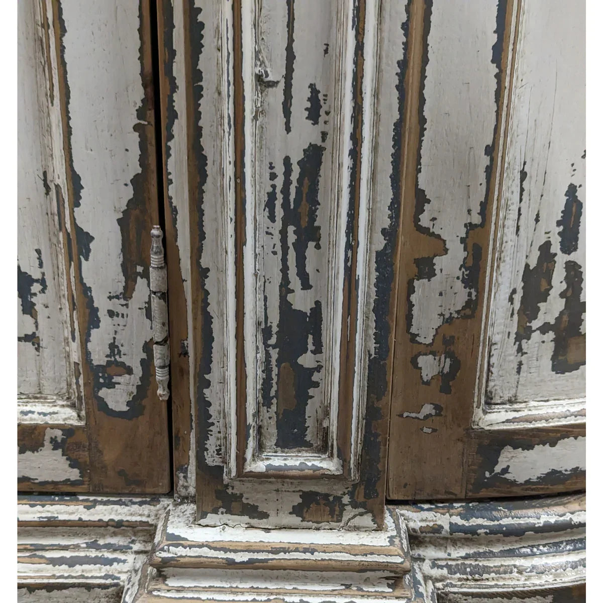 Buffet demi-lune rustique blanc de style ferme française